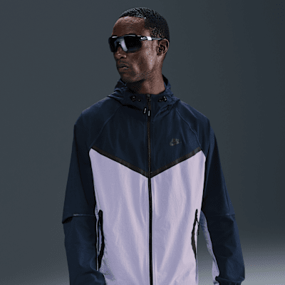 【NIKE】Tech Windrunner Woven ジャケット Nike Tech Woven Windrunner Jacket Green | Mainline Menswear